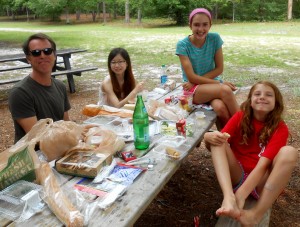 Picnic with Rhawn's family in the Brookgreen Gardens.