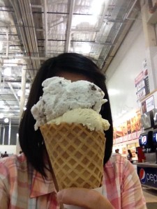 Had fun shopping in Costco with my lab and ate ice cream